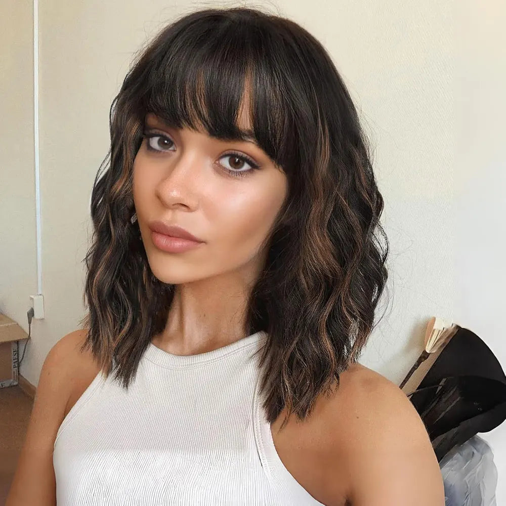 Short Brown Highlight Wigs With Bangs Natural Wavy Hair Style Wigs For White Women Heat Resistant Synthetic Bob Wig Shoulder Length