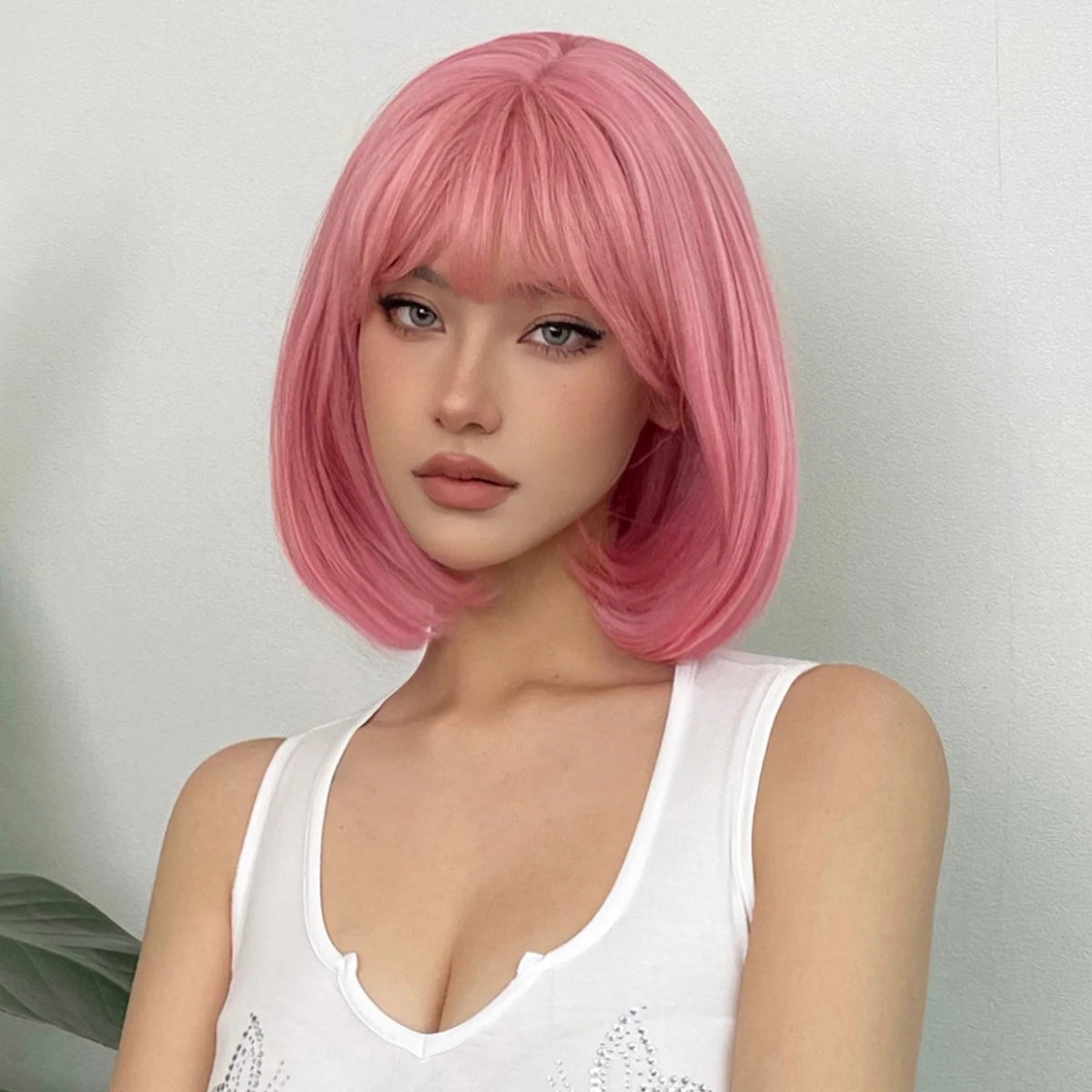 Short Straight Bob Synthetic Wigs Pink Natural Hair Wig with Bangs for Women Cosplay Cute Hair Style Heat Resistant Fiber