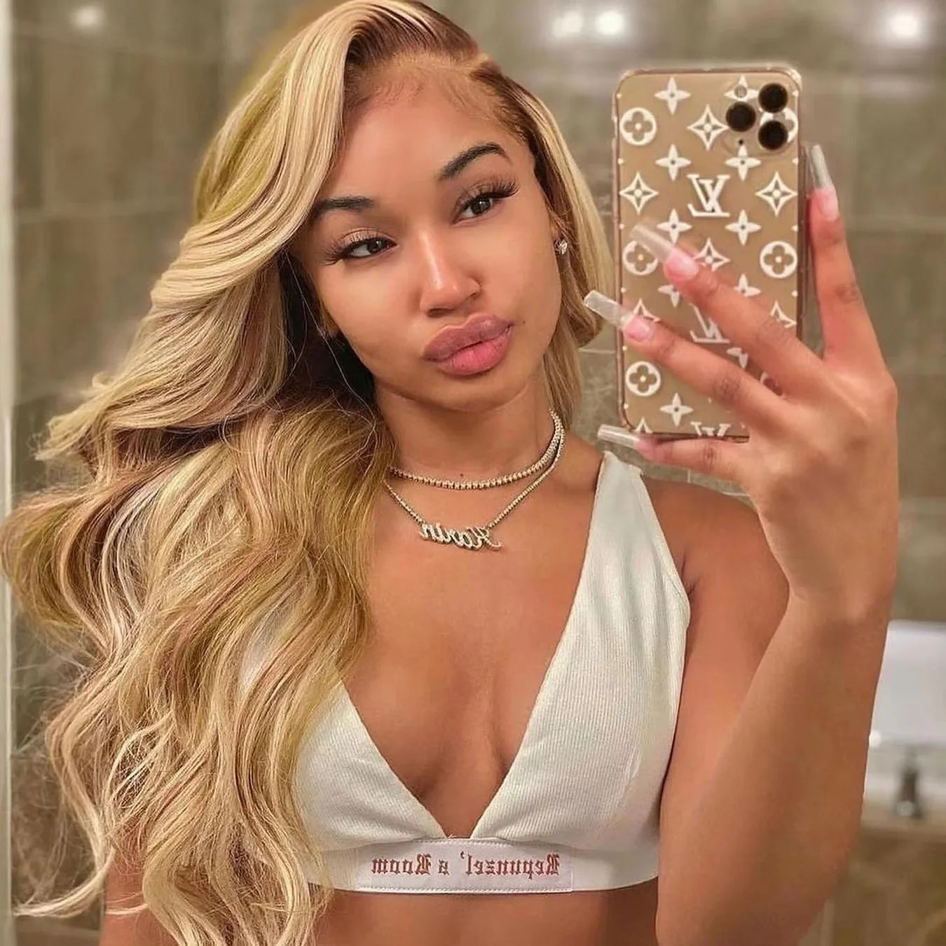 P30/613 Body Wave Highlight Wig 100% Vietnamese Glueless Hair Style Wigs Human Hair 613 Bone Straight Blonde Wigs 13x6 Hd Lace Frontal Wig